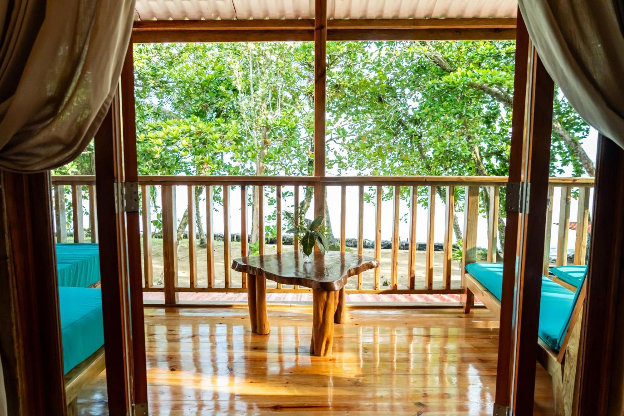 Casa Cayuco Eco-Adventure Lodge ボカス・タウン 部屋 写真
